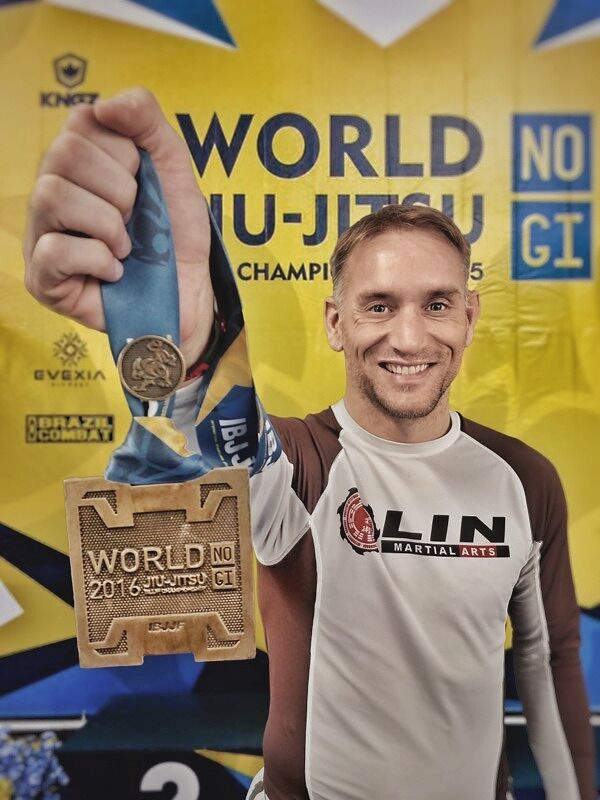 Professor Jones with his IBJJF Worlds bronze medal, California 2016.
