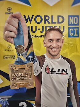 Coach Jones with his bronze medal from the IBJJF World No-Gi Championship, California 2016.